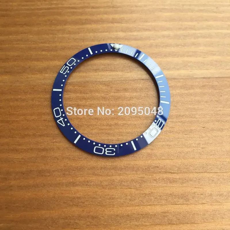 38 mm keramisch horlogeringinz - Omega Watch Seamaster recensie en prijs